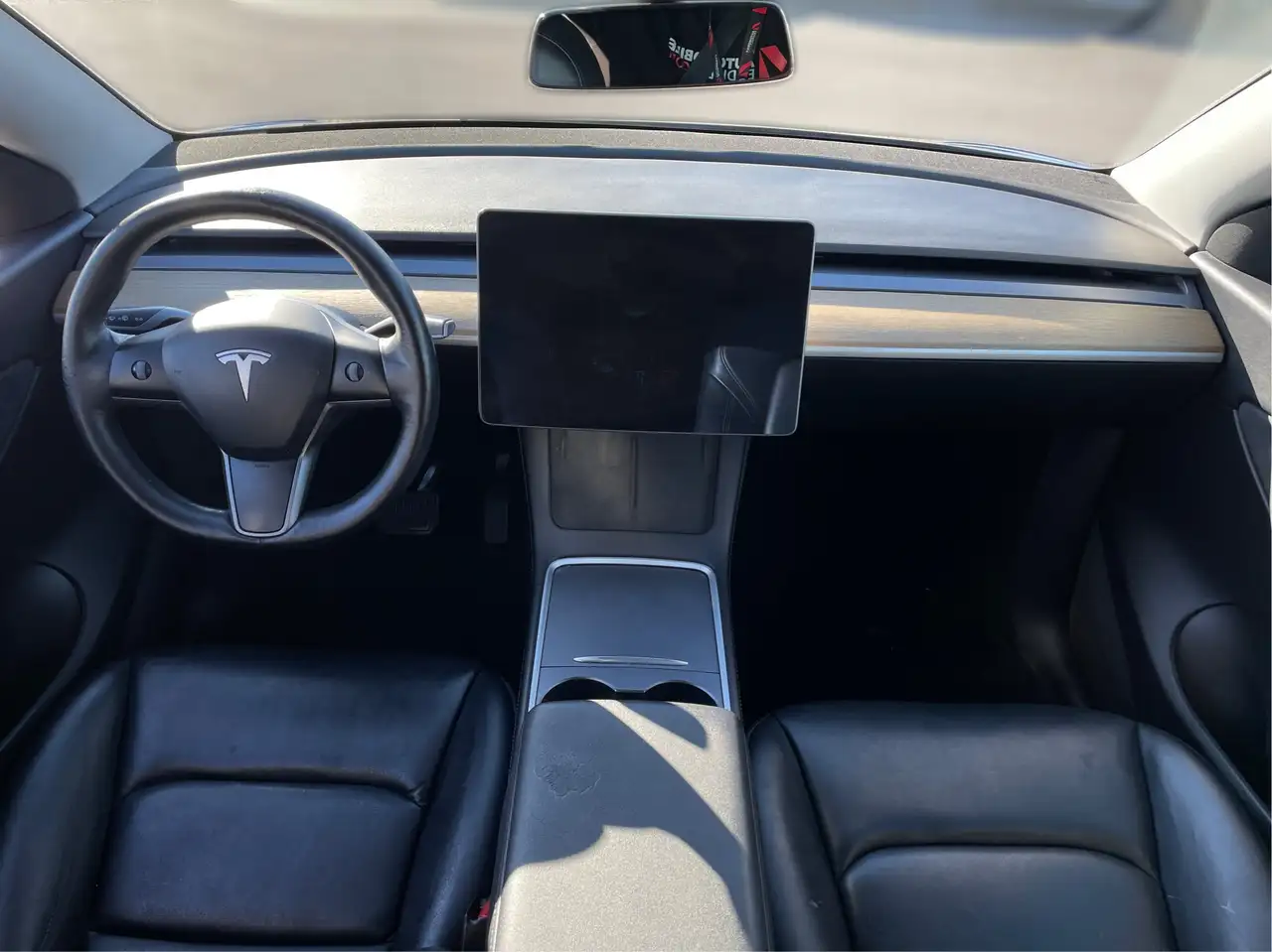 Tesla Model Y - Image 5