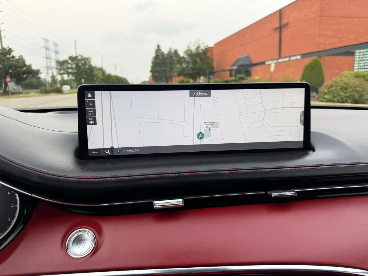 Genesis GV70 - Image 28