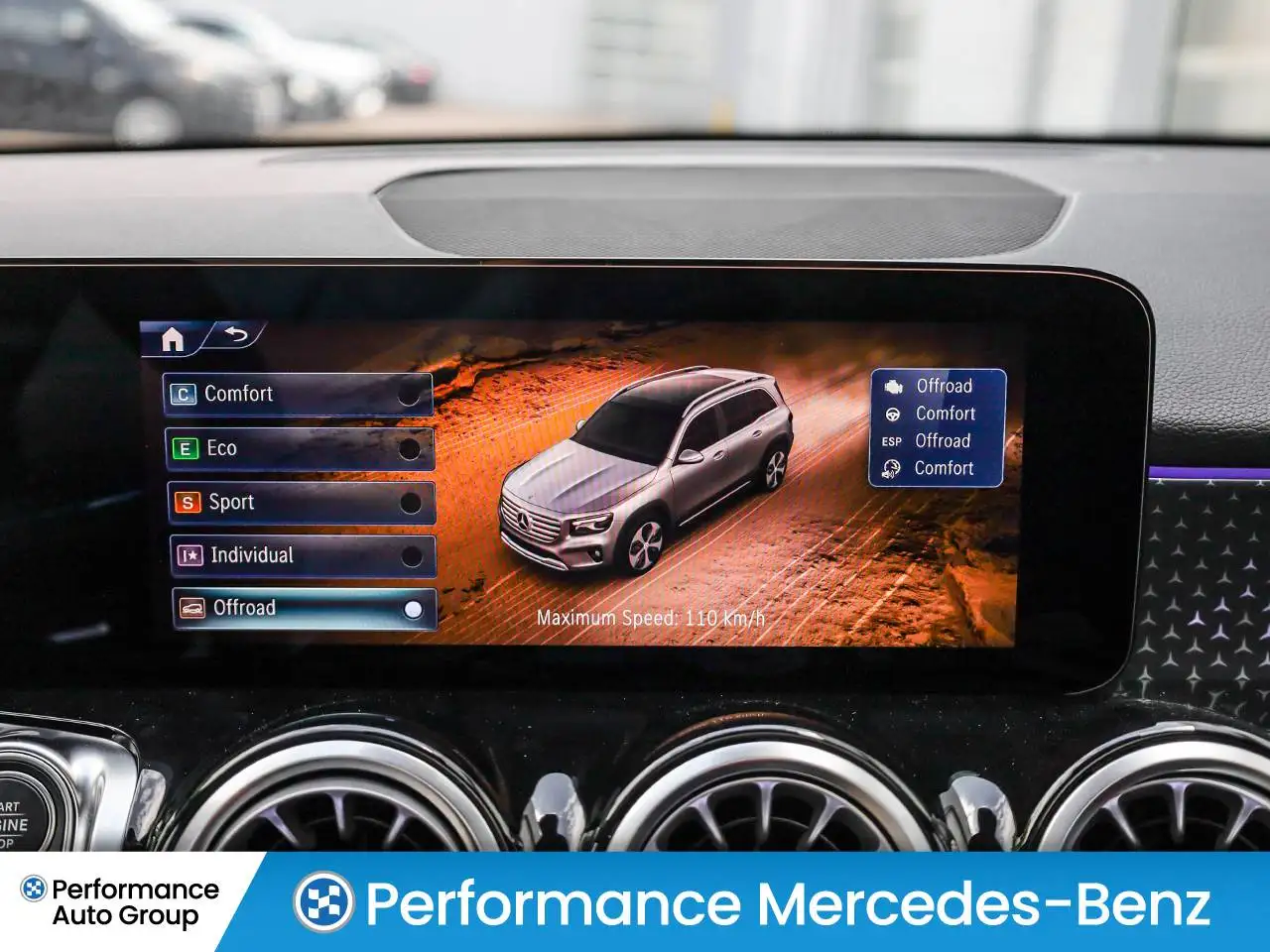 Mercedes-Benz GLB - Image 25