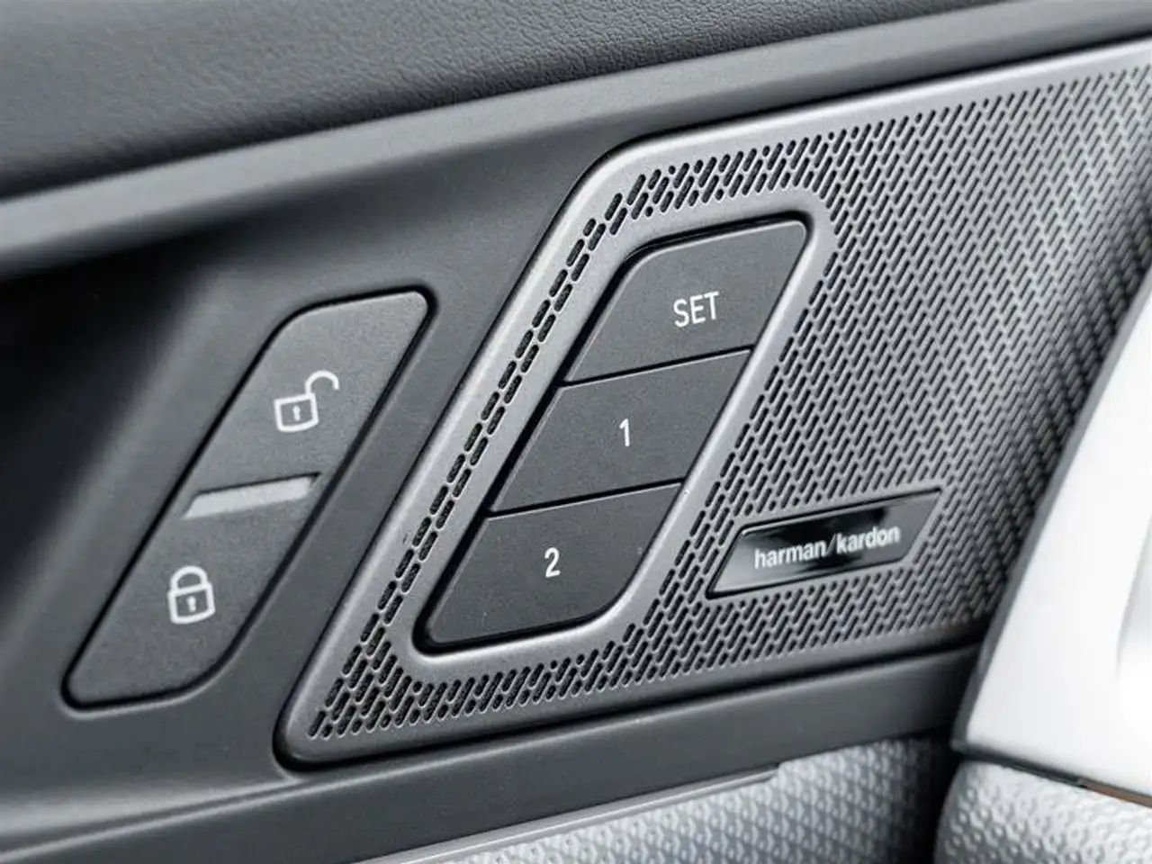 BMW X1 - Image 17