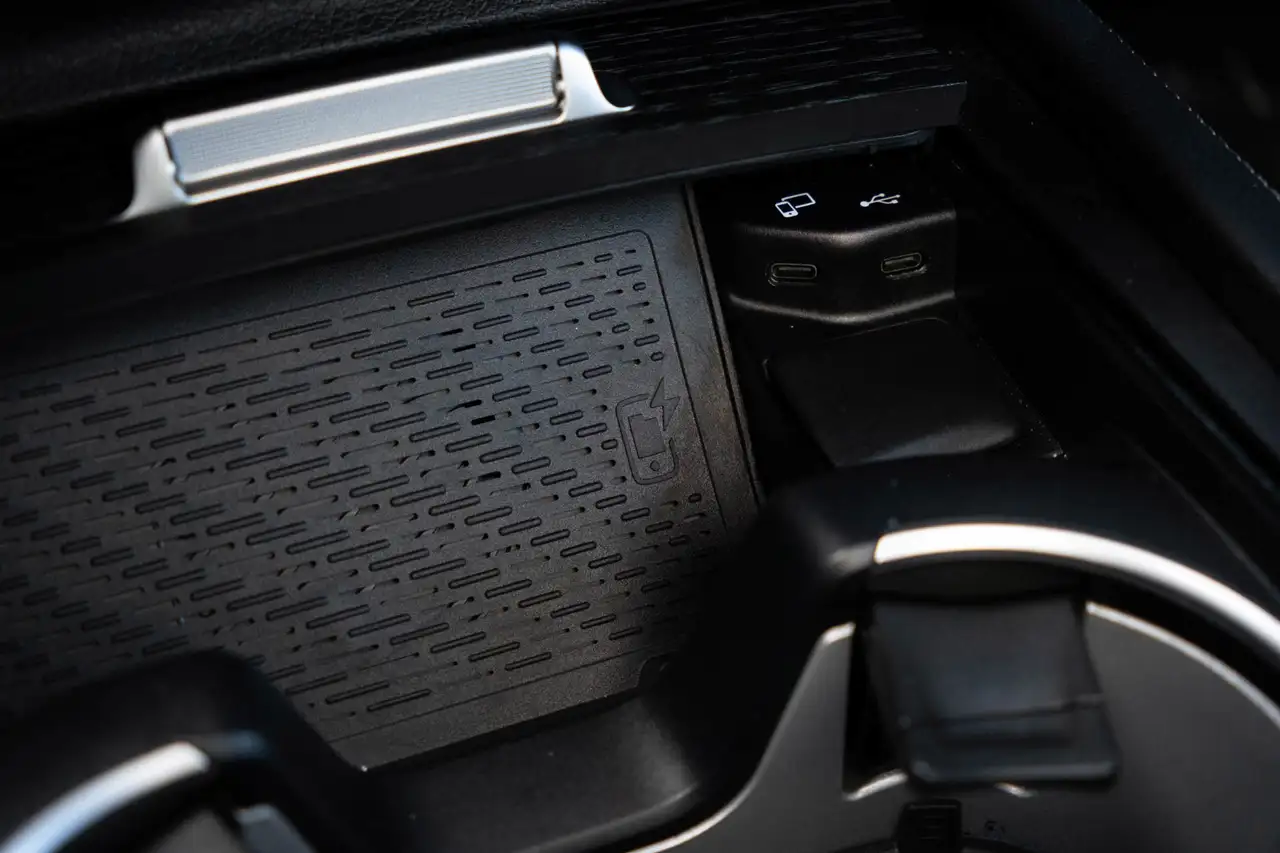 Mercedes-Benz GLE - Image 31
