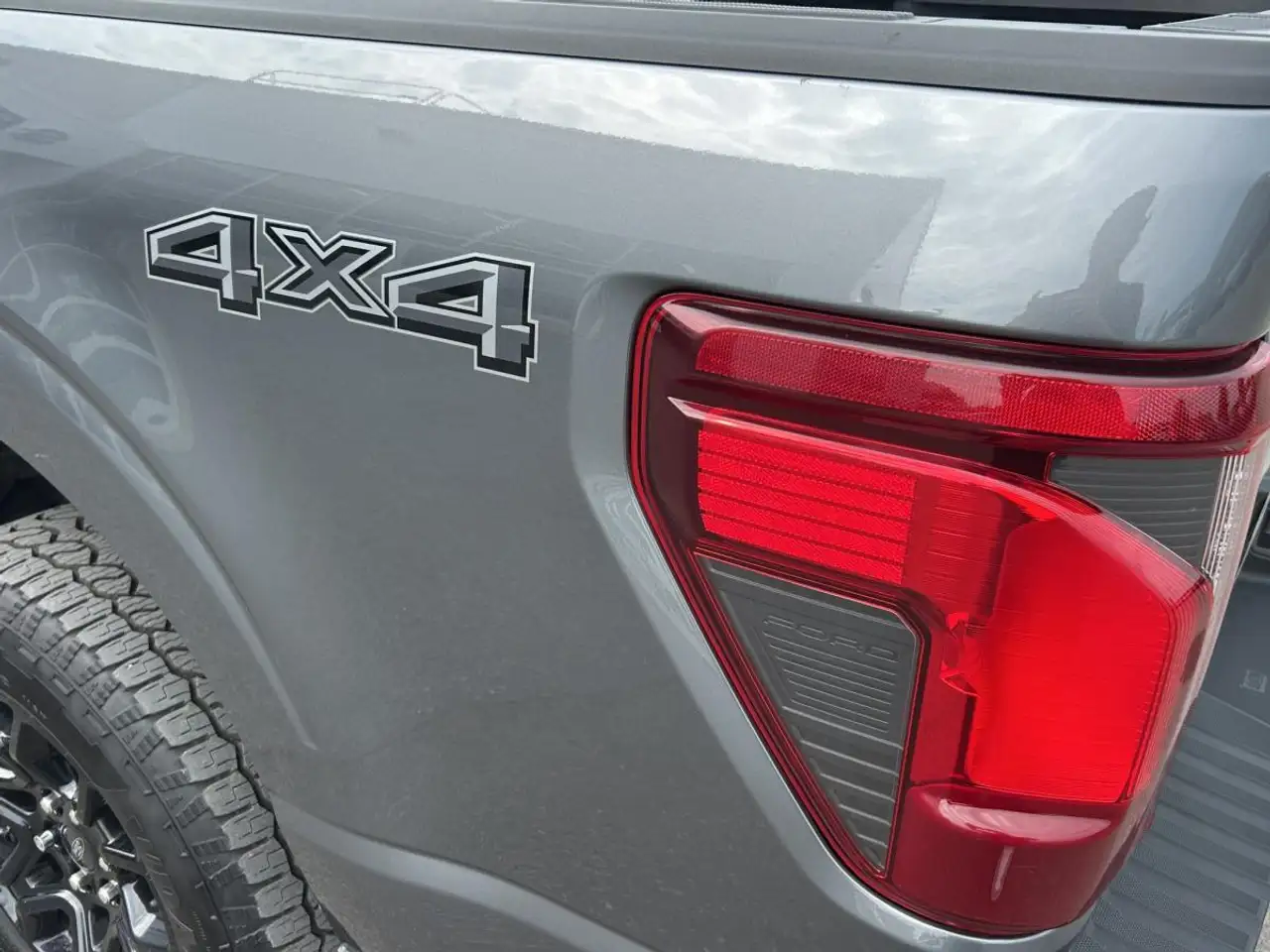 Ford F-150 - Image 12