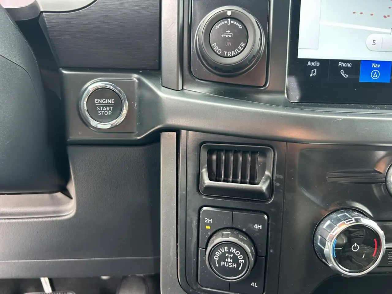 Ford F-150 - Image 50