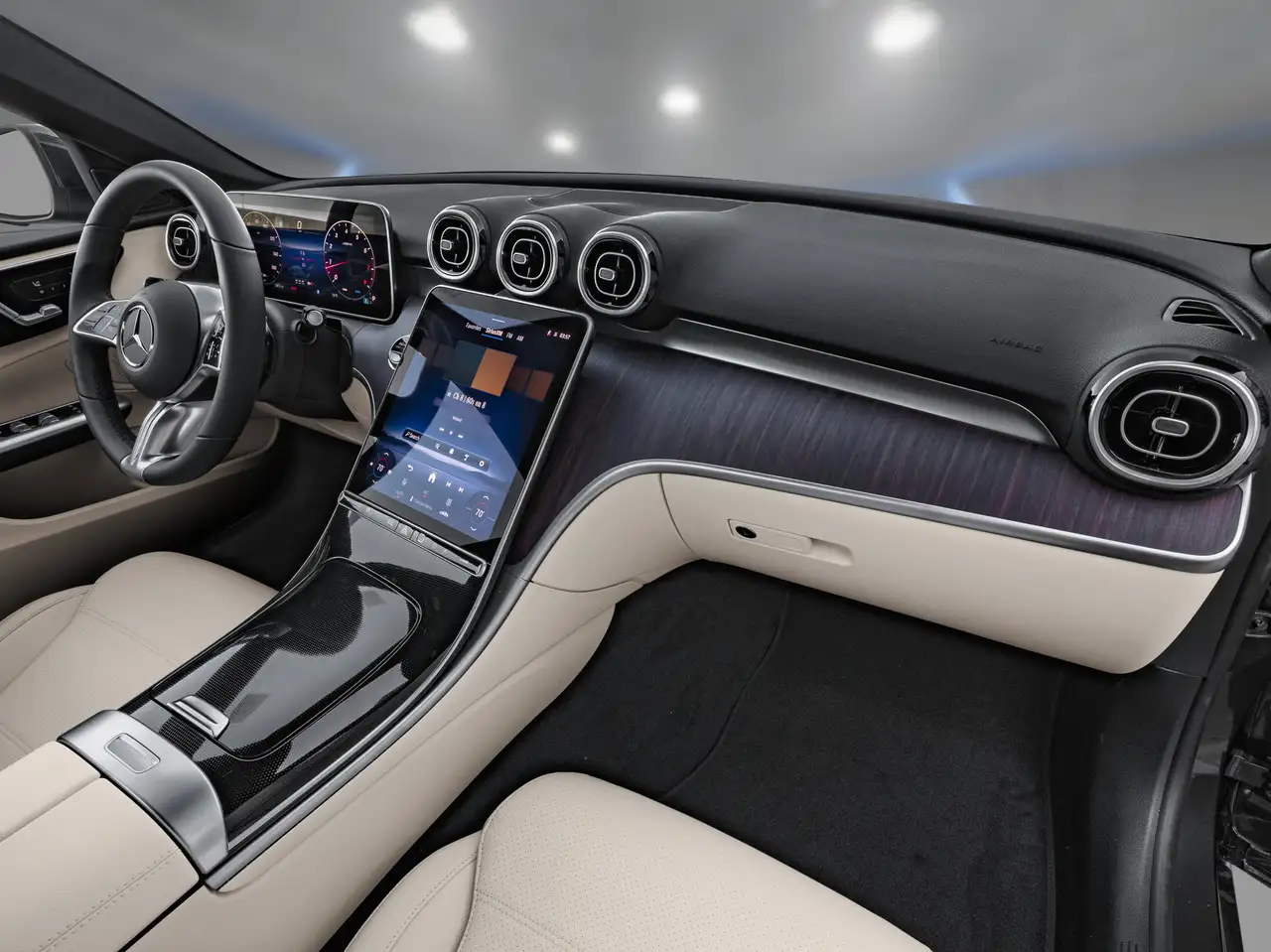 Mercedes-Benz C-Class - Image 11