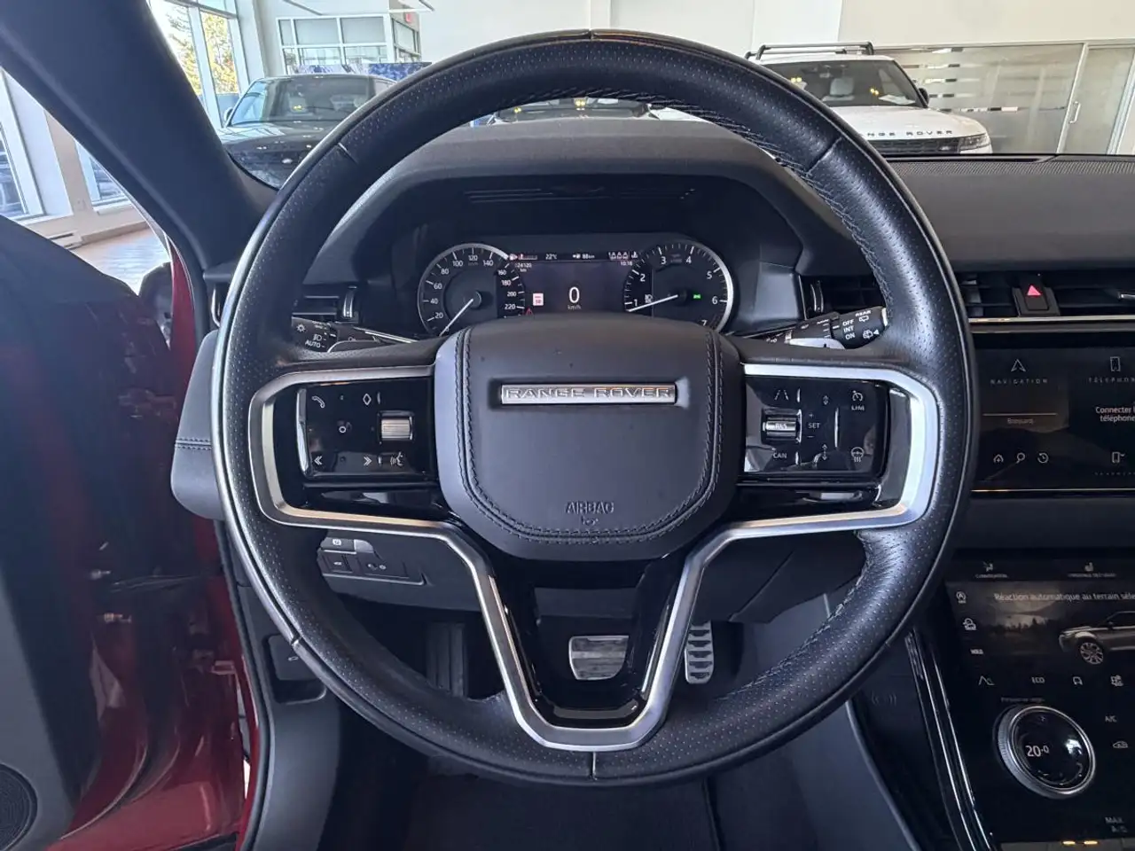 Land Rover Range Rover Evoque - Image 15