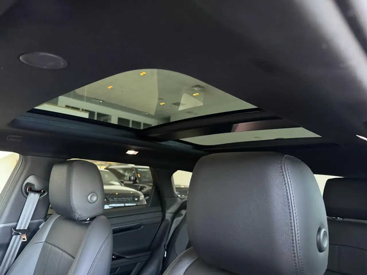 Land Rover Range Rover Evoque - Image 23