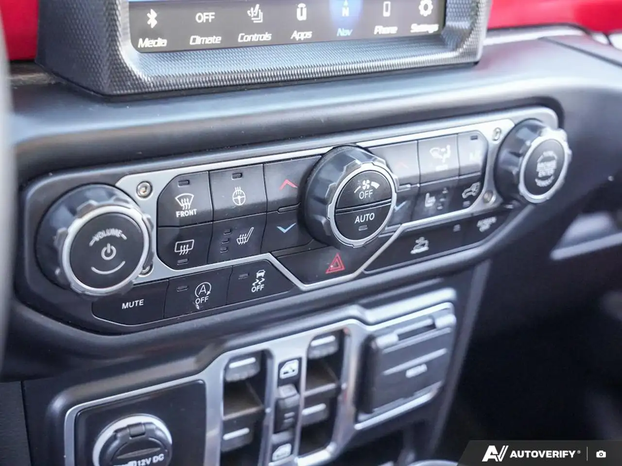 Jeep Wrangler - Image 19