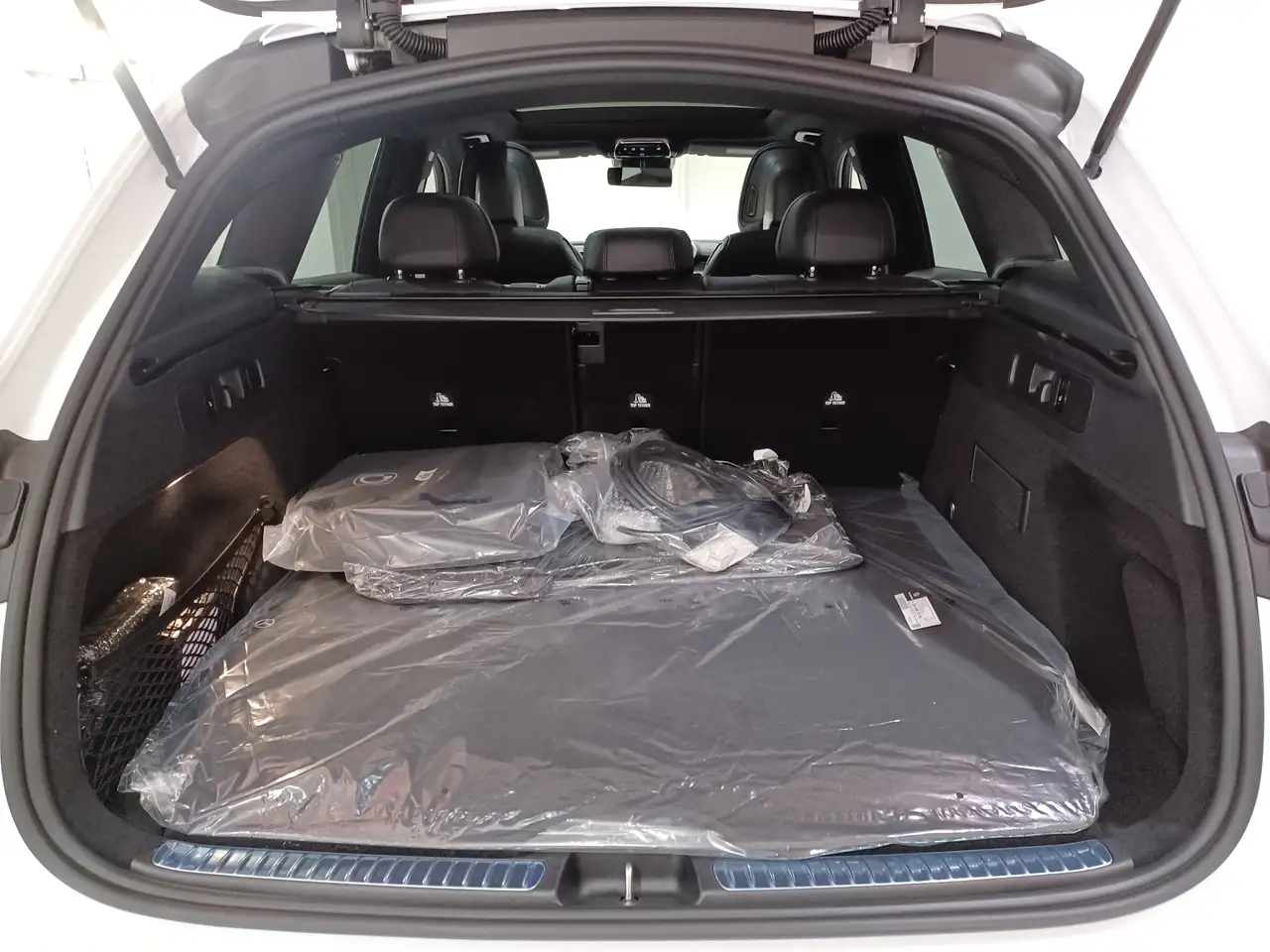Mercedes-Benz GLC - Image 23