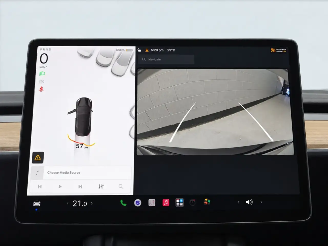 Tesla Model 3 - Image 17