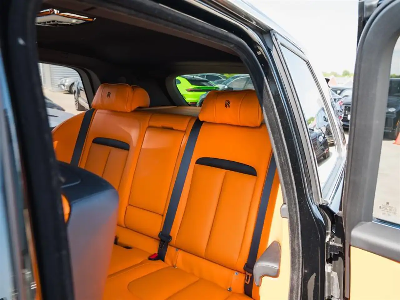 Rolls-Royce Cullinan - Image 12