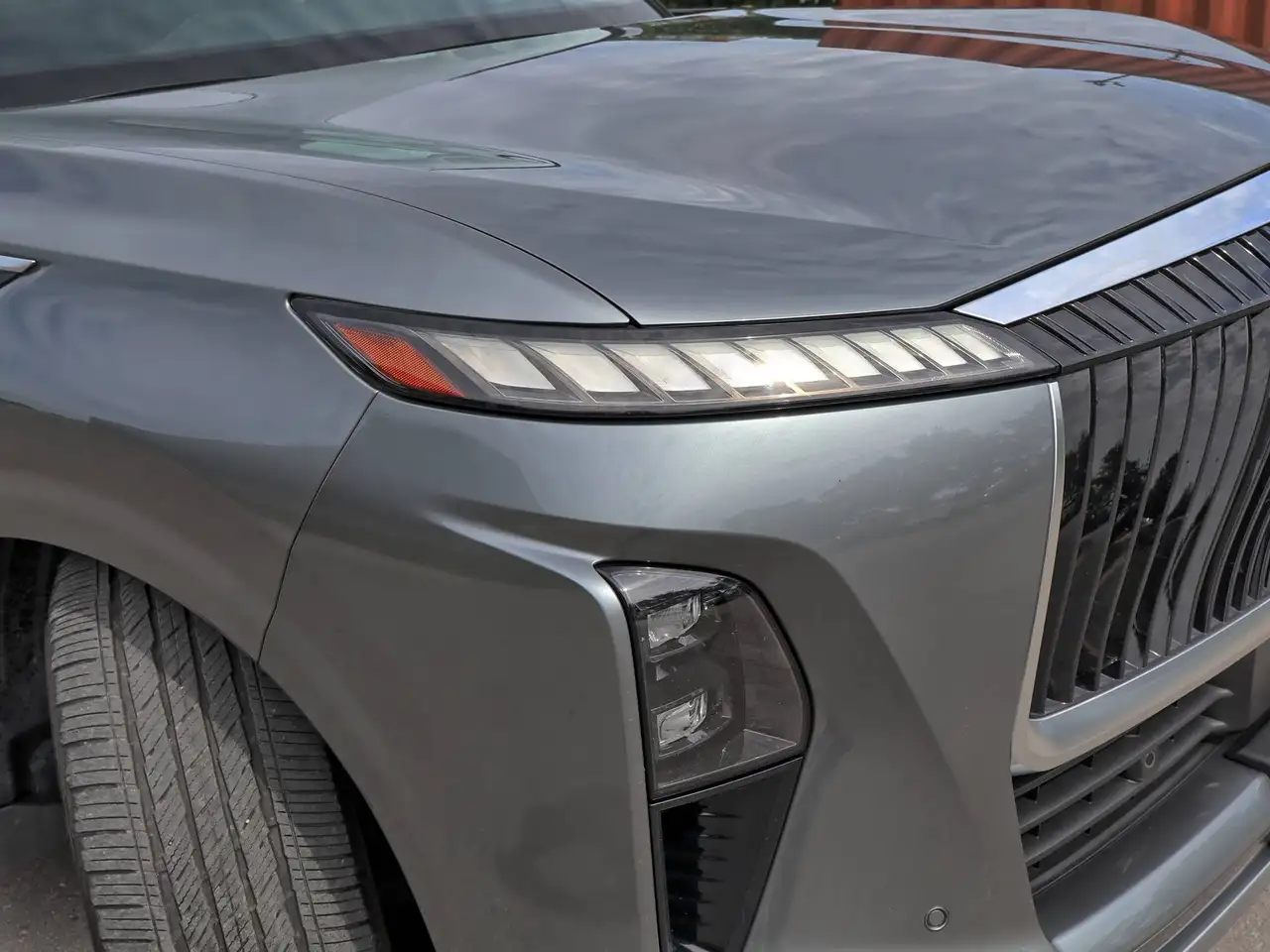 Infiniti QX80 - Image 48