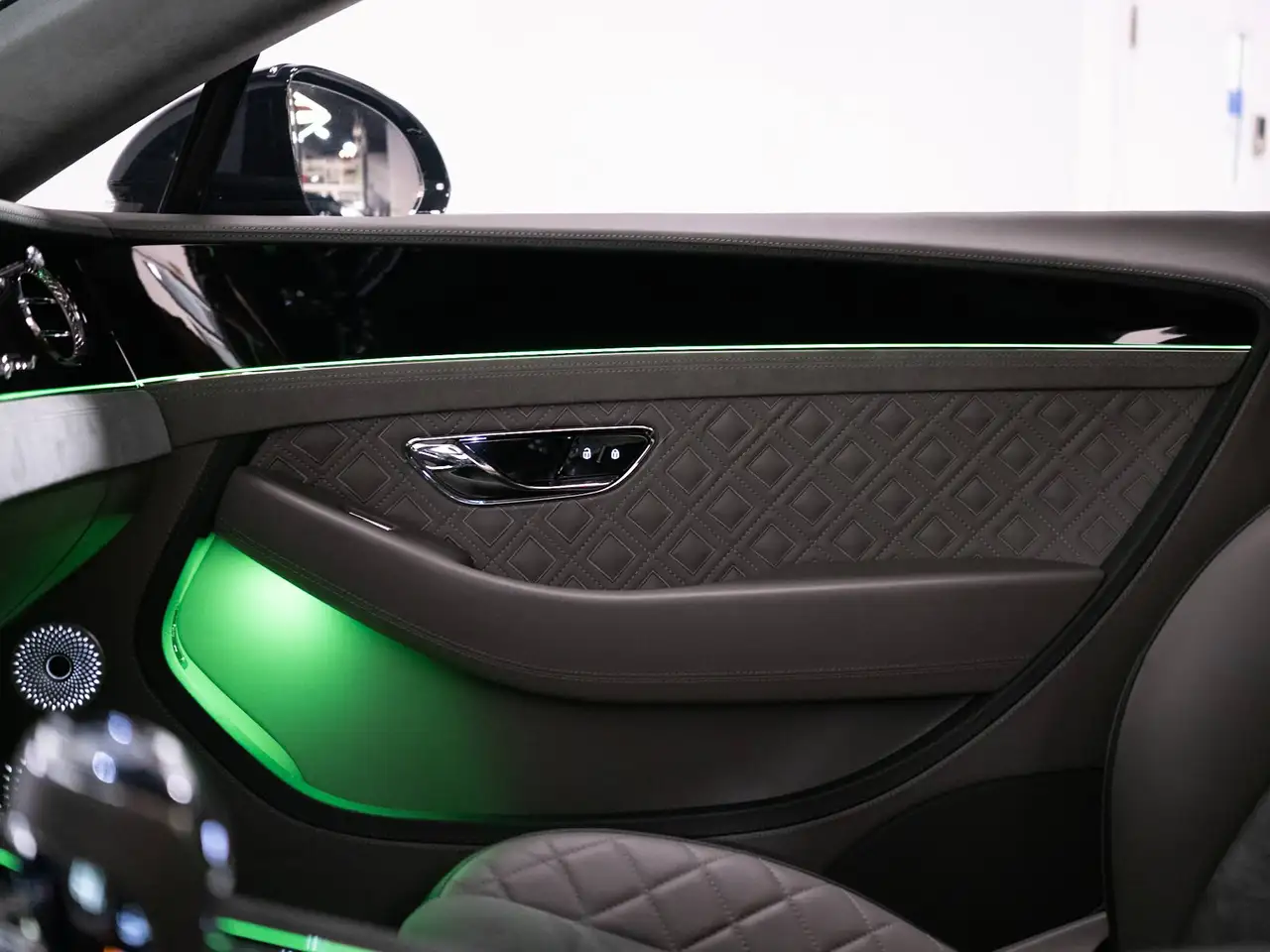 Bentley Continental - Image 22