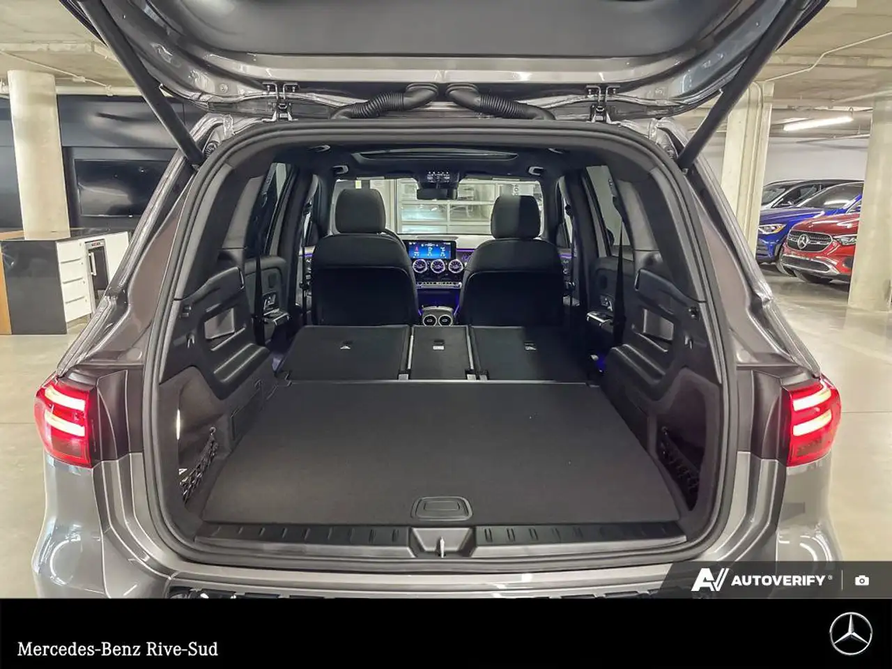 Mercedes-Benz GLB - Image 20