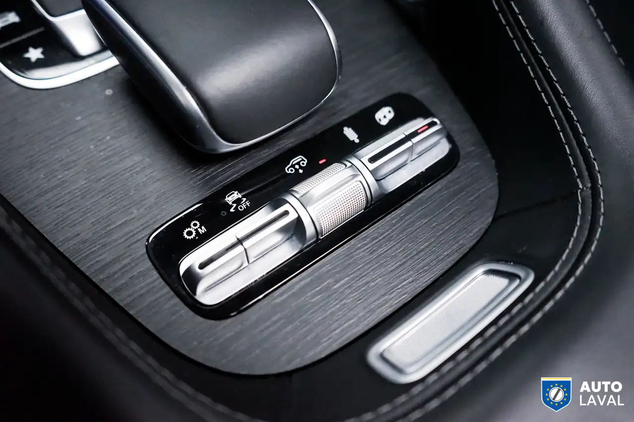 Mercedes-Benz GLE - Image 31
