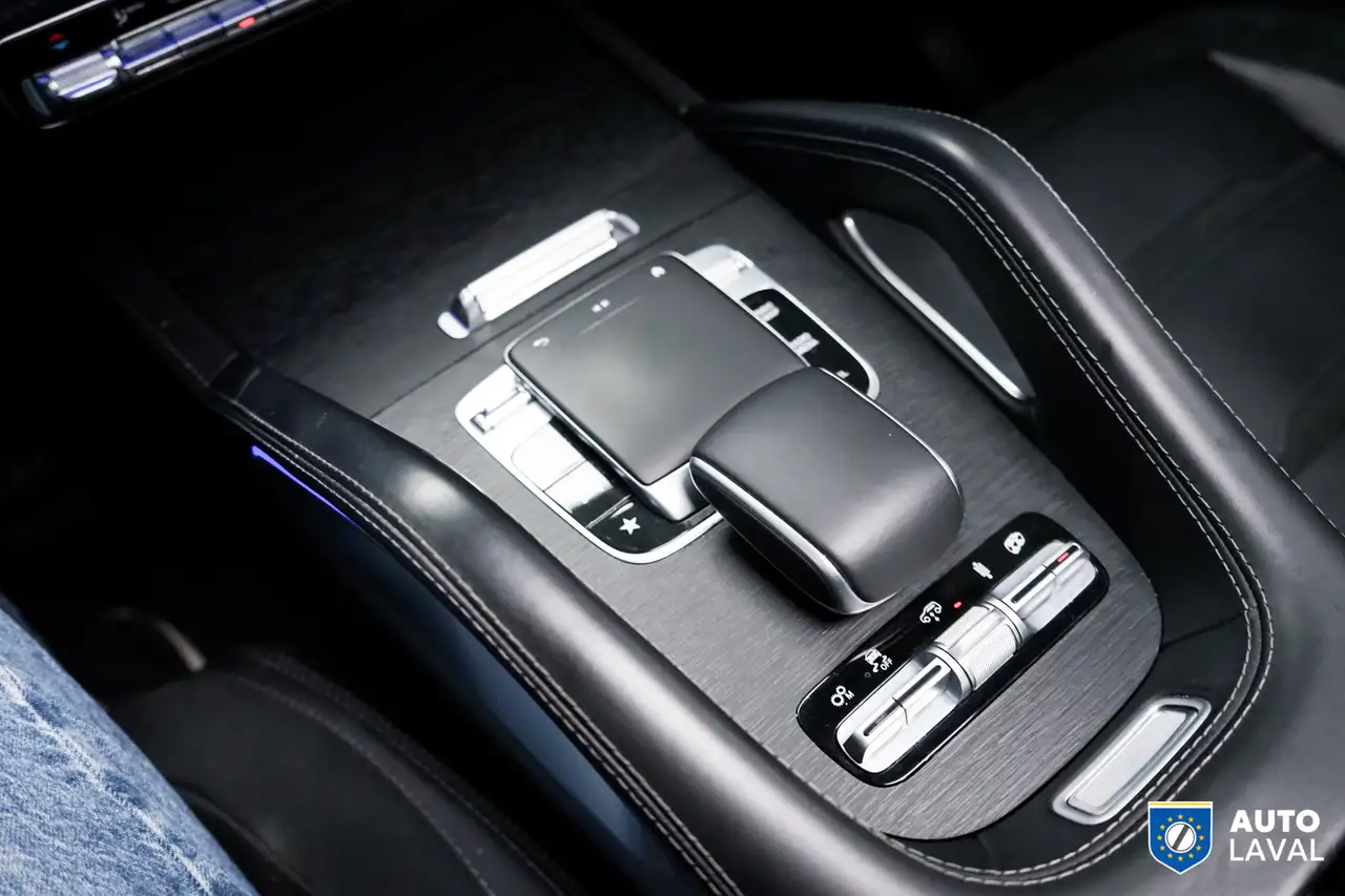 Mercedes-Benz GLE - Image 29