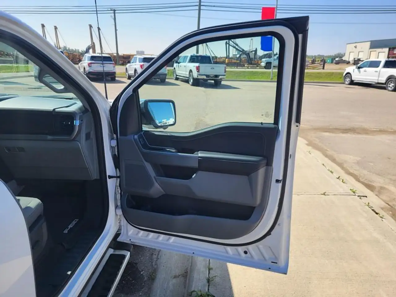 Ford F-150 - Image 17
