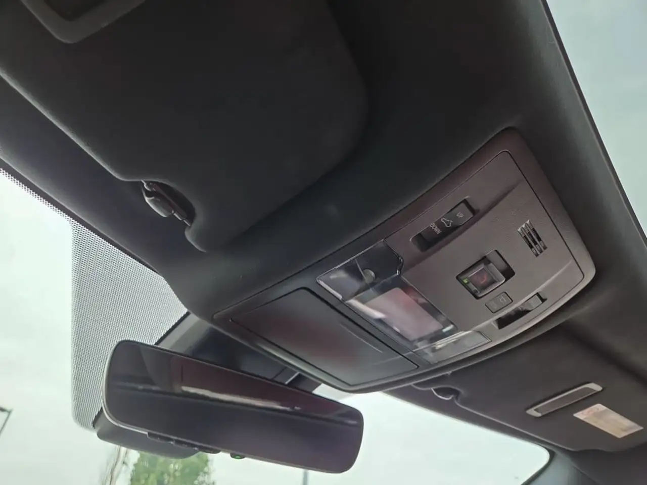Lexus RX - Image 20