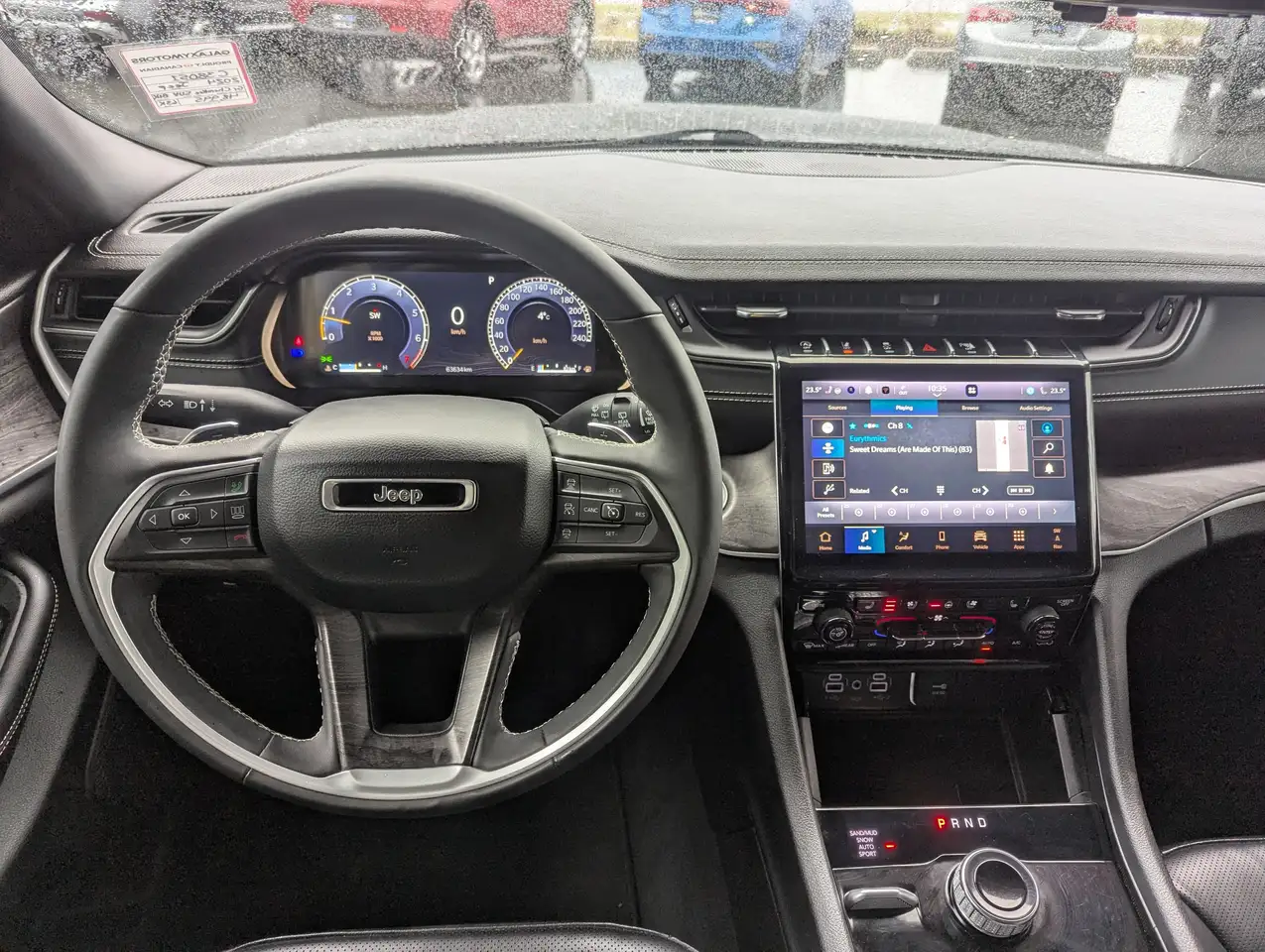 Jeep Grand Cherokee - Image 18