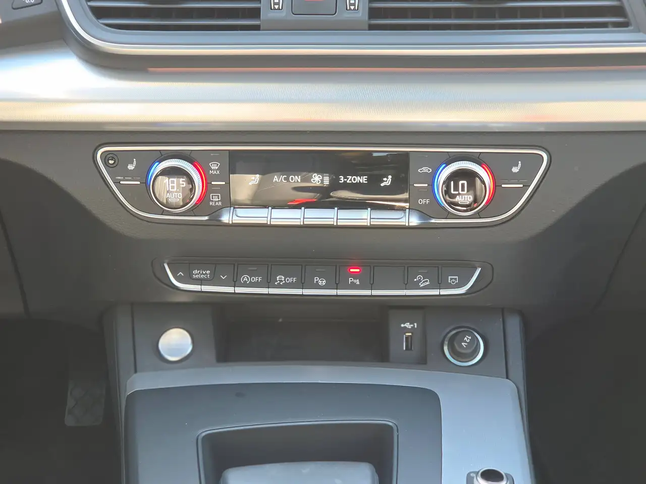 Audi Q5 - Image 24