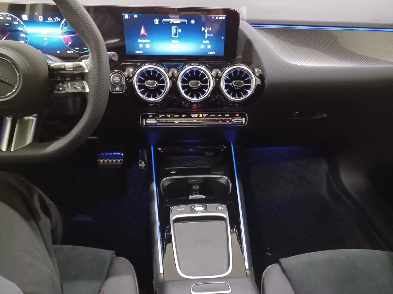 Mercedes-Benz GLA - Image 9