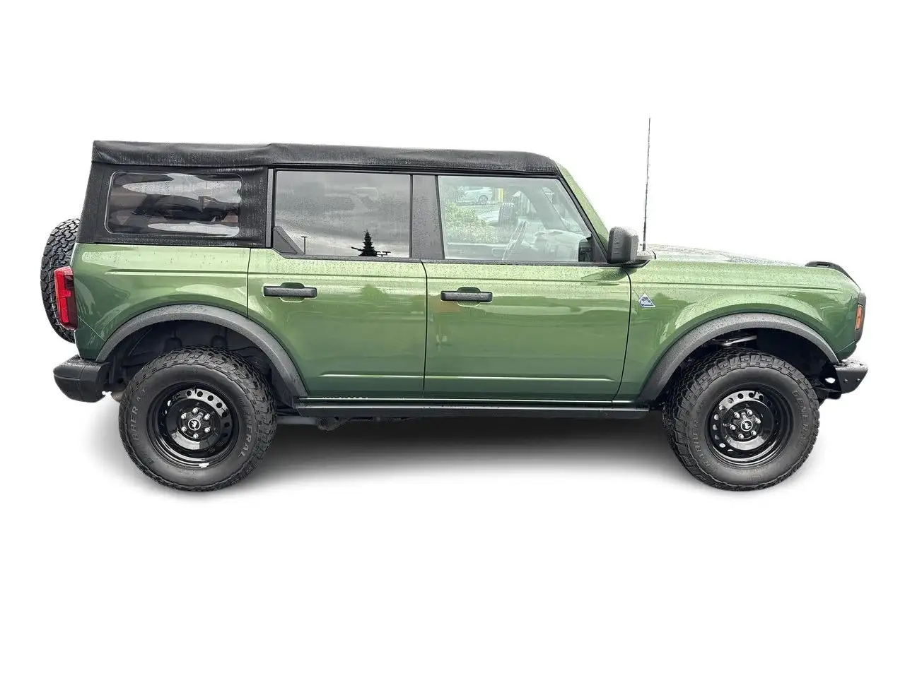 Ford Bronco - Image 16