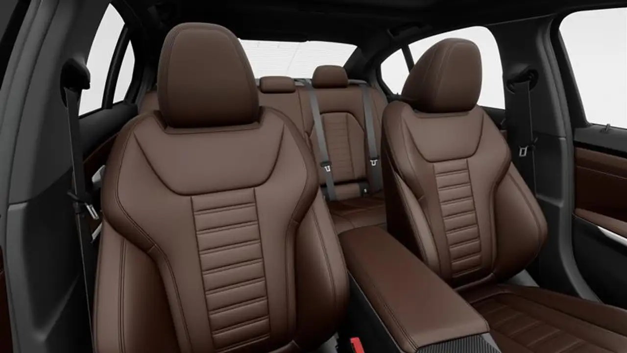 BMW 3 Series - Image 11