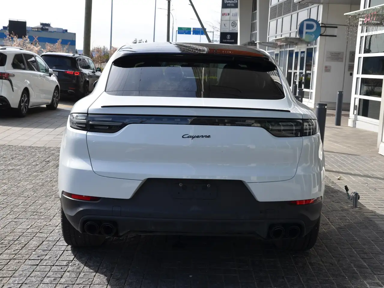 Porsche Cayenne - Image 18
