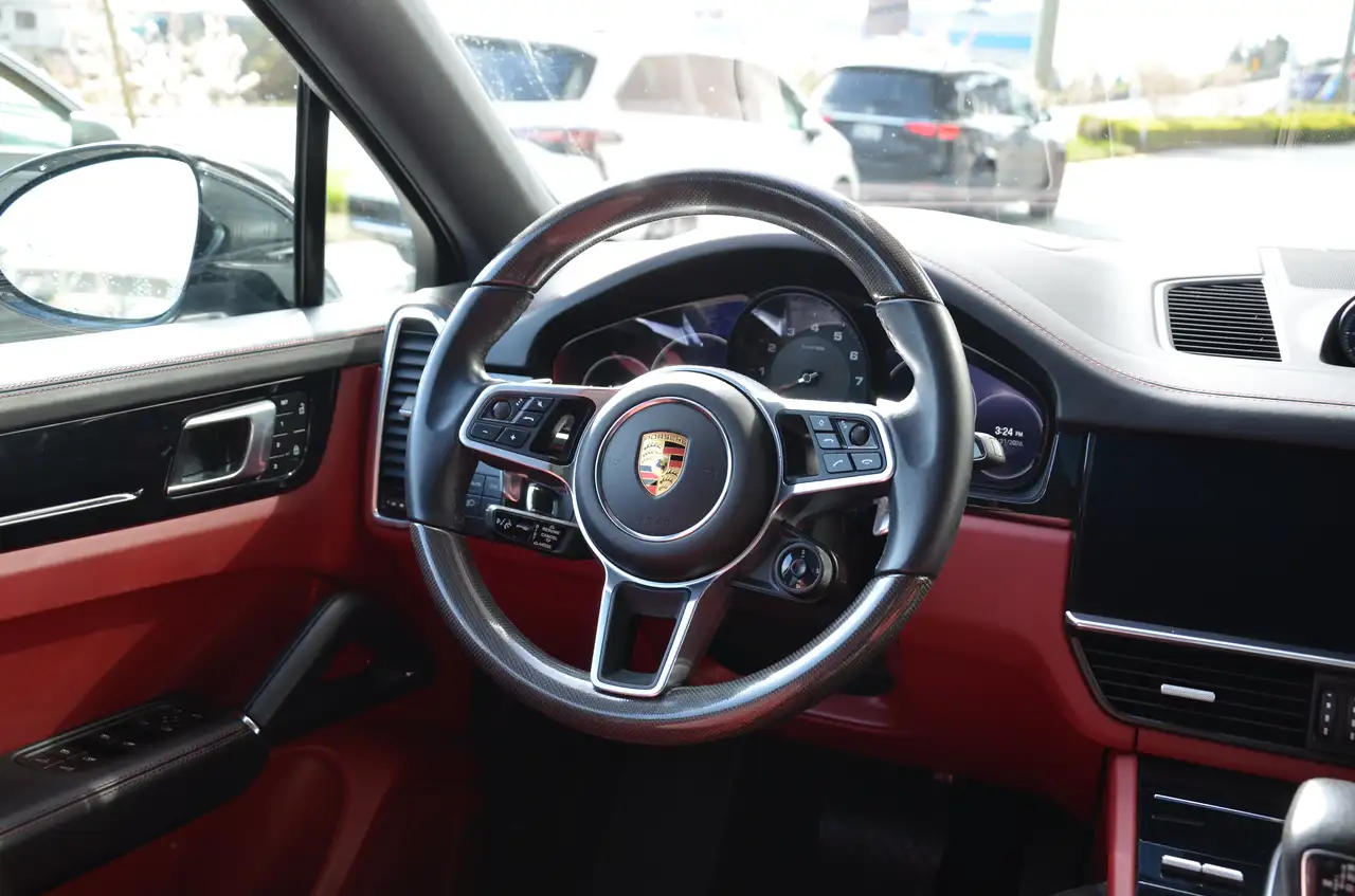 Porsche Cayenne - Image 7