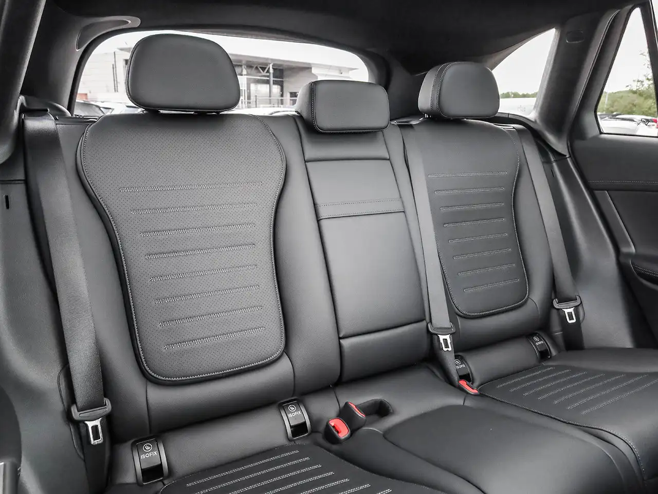 Mercedes-Benz GLC - Image 16