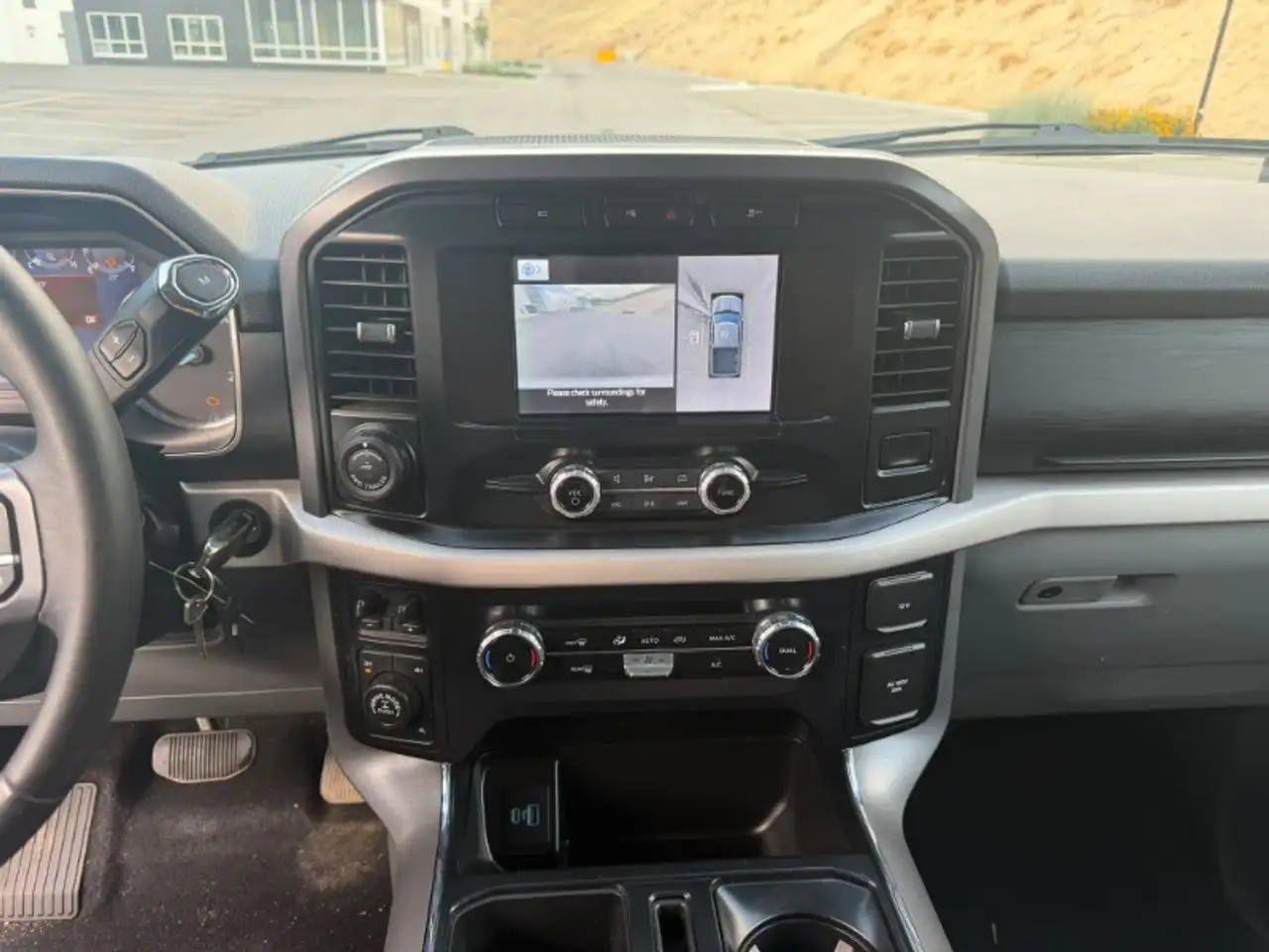 Ford F-150 - Image 24