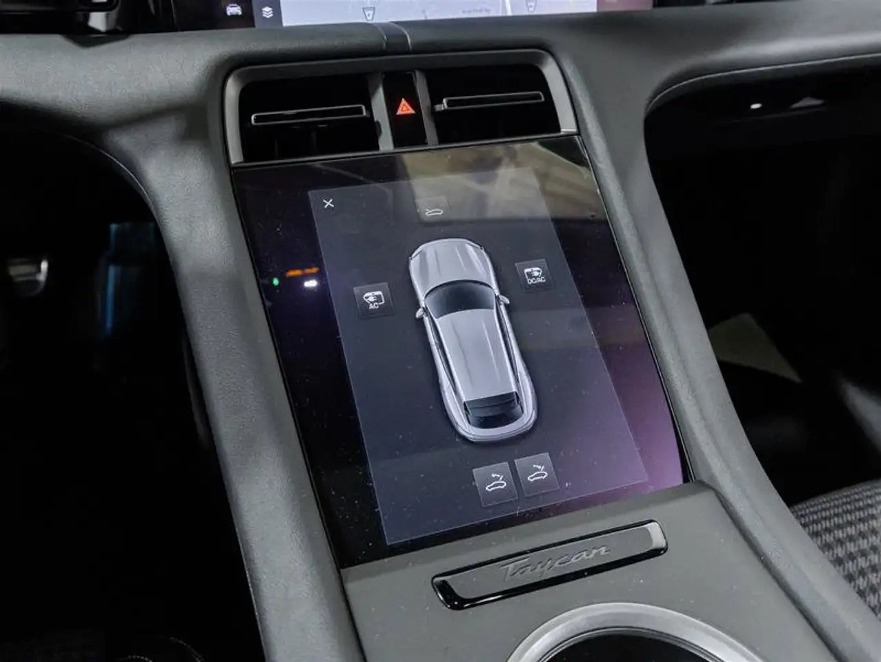 Porsche Taycan - Image 22