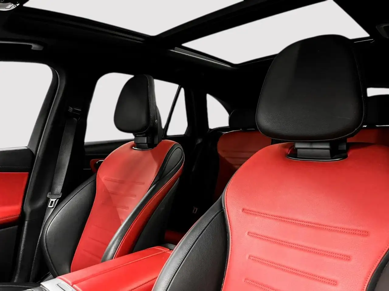 Mercedes-Benz GLC - Image 26