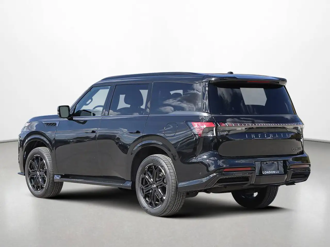 Infiniti QX80 - Image 6