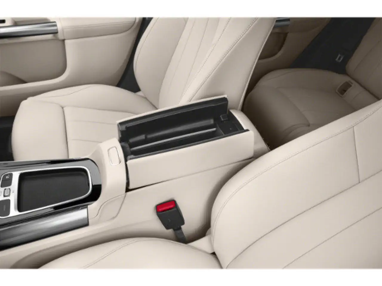 Mercedes-Benz GLA - Image 11