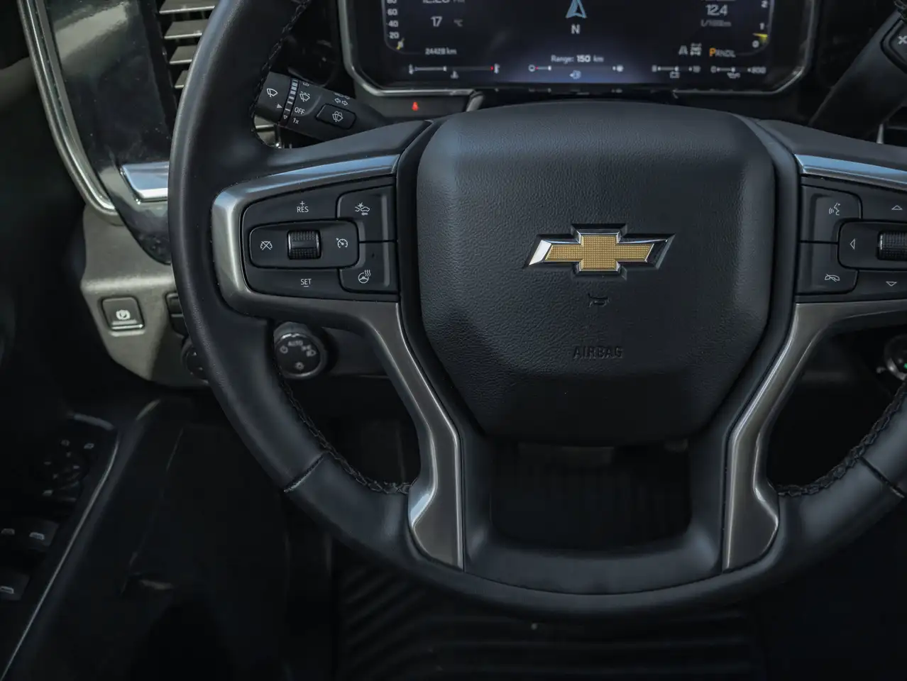 Chevrolet Silverado 1500 - Image 33