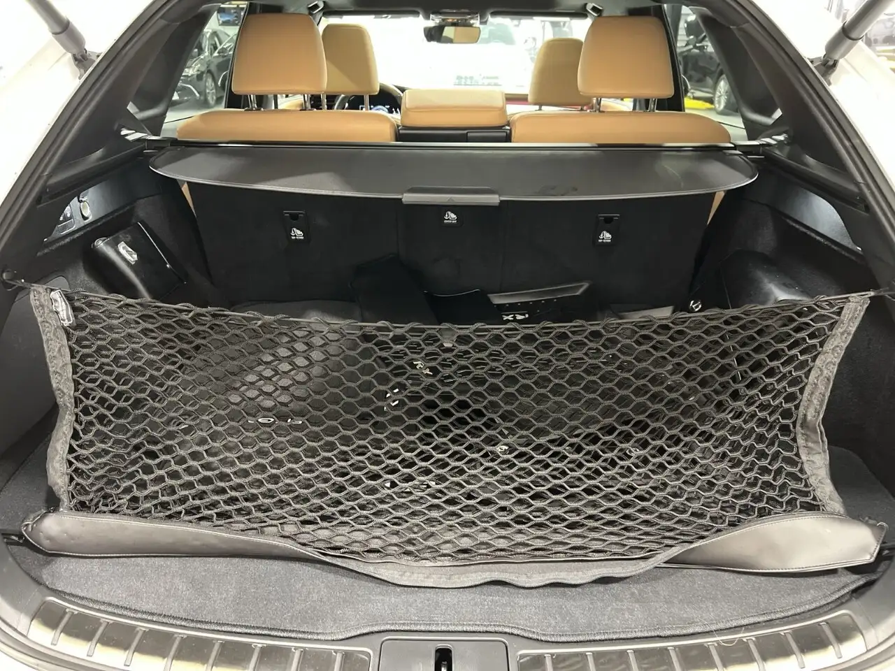Lexus RX - Image 26