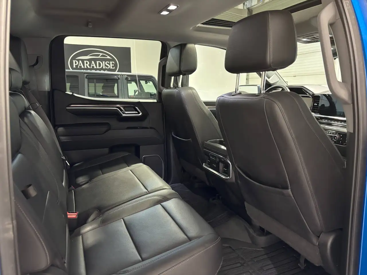 Chevrolet Silverado 1500 - Image 14