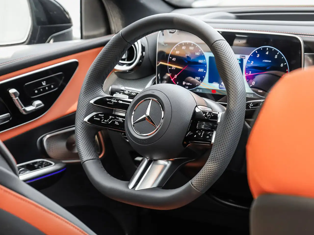 Mercedes-Benz GLC - Image 18