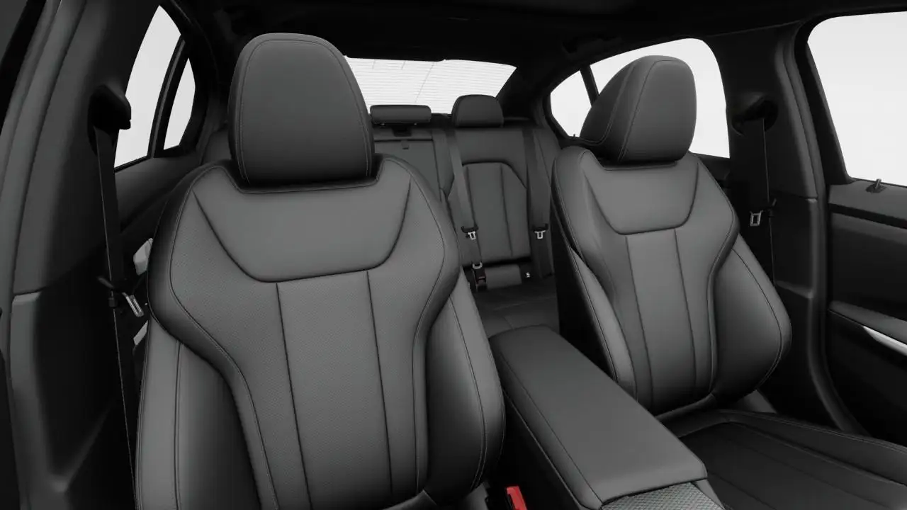 BMW 3 Series - Image 11