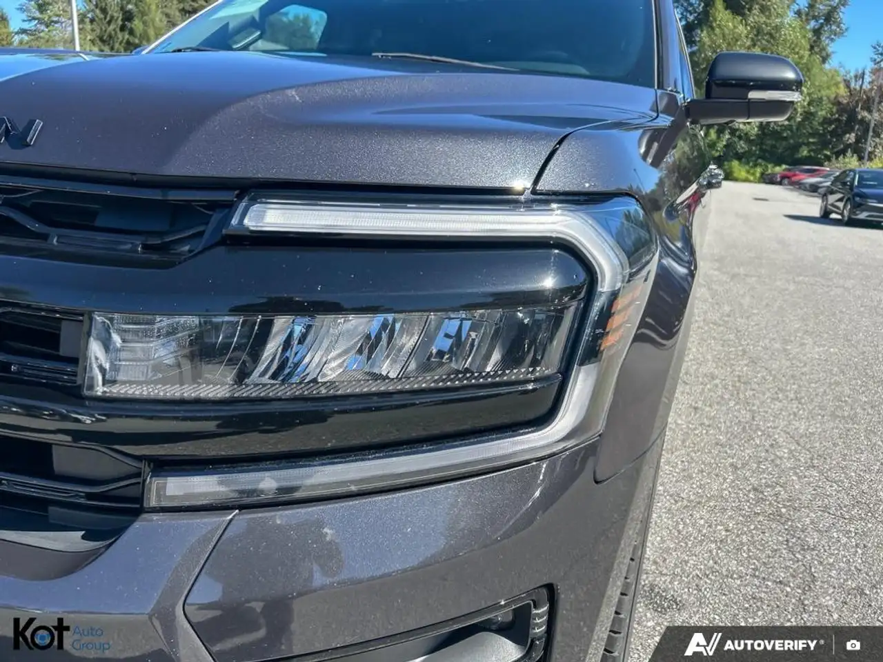 Ford Expedition - Image 23