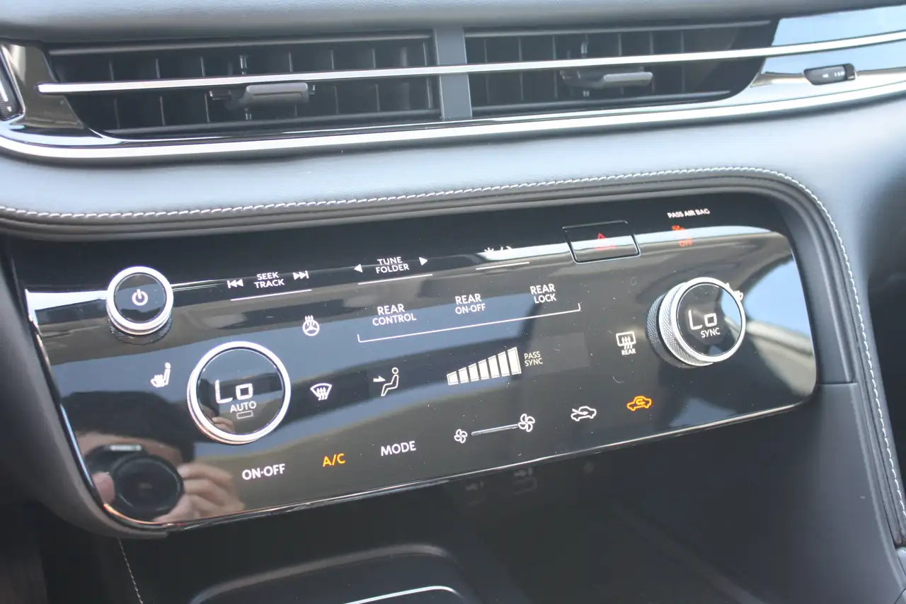 Infiniti QX60 - Image 14