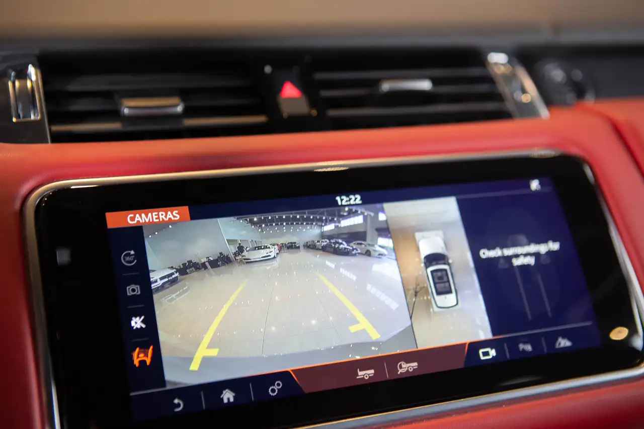Land Rover Range Rover Sport - Image 17
