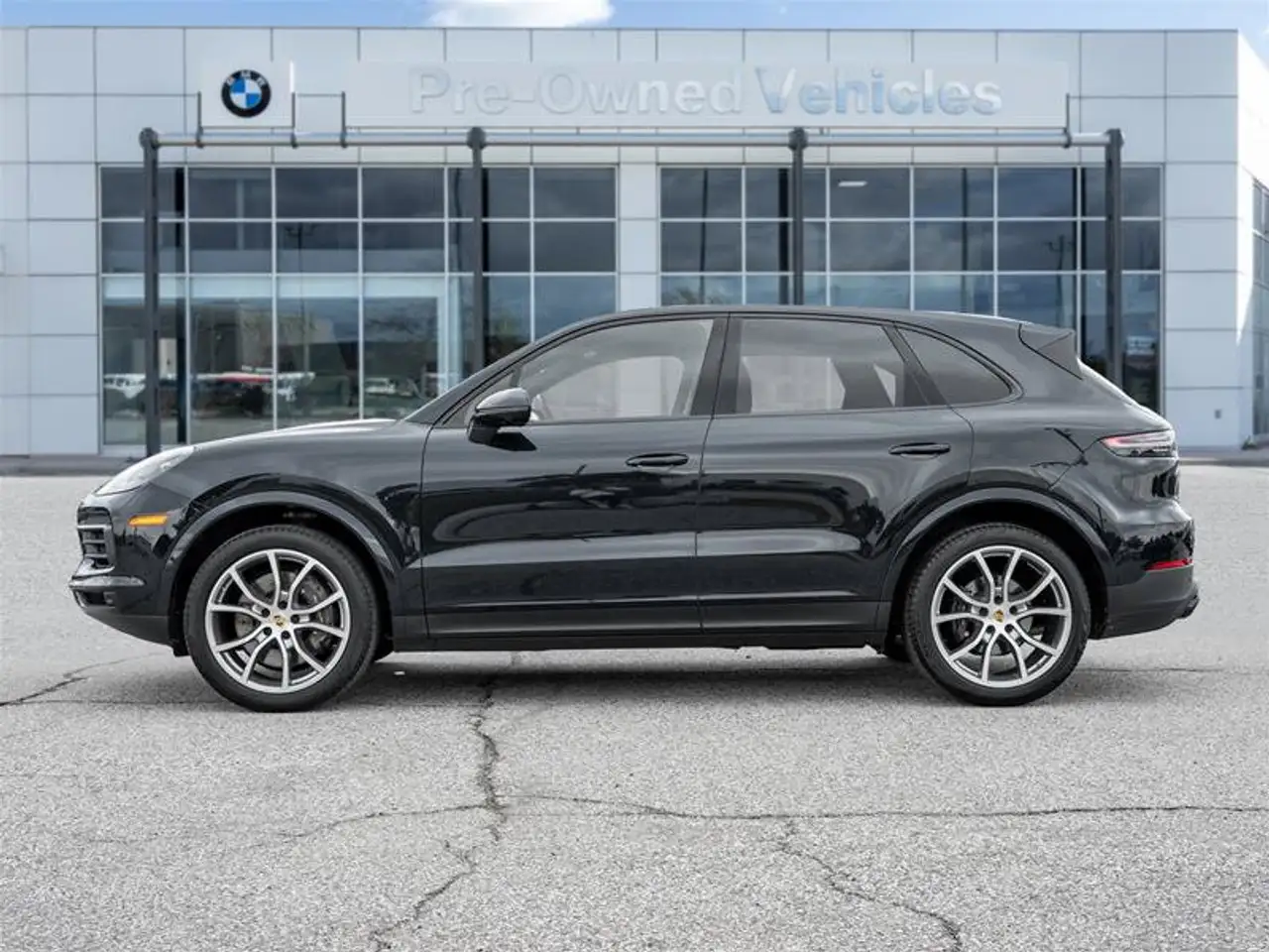 Porsche Cayenne - Image 4