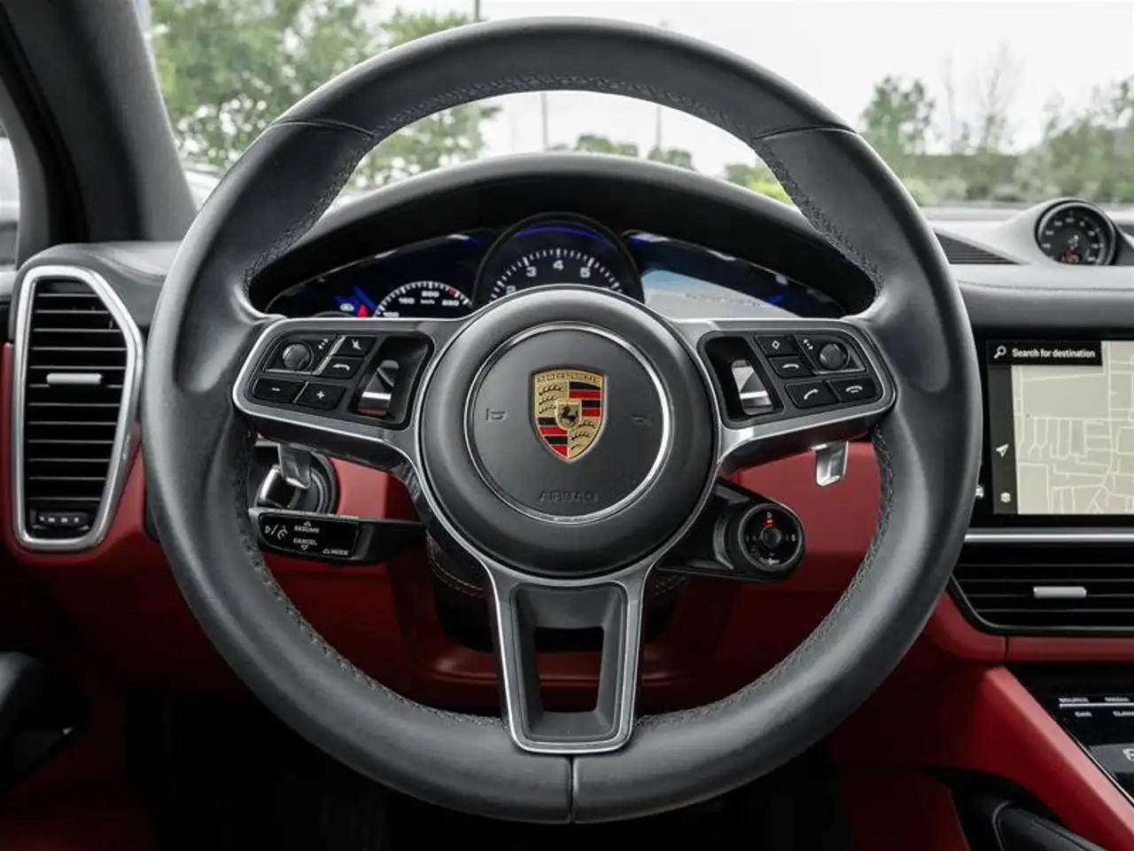 Porsche Cayenne - Image 11