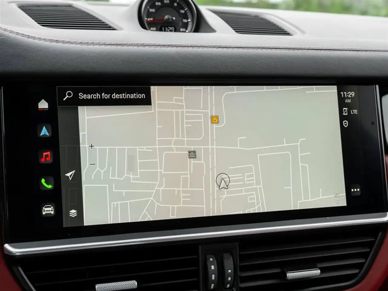 Porsche Cayenne - Image 14