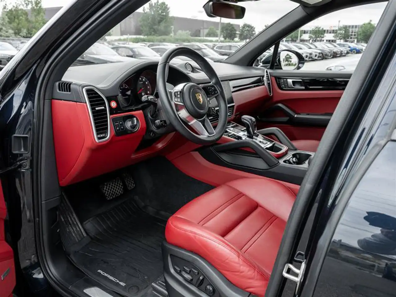 Porsche Cayenne - Image 9