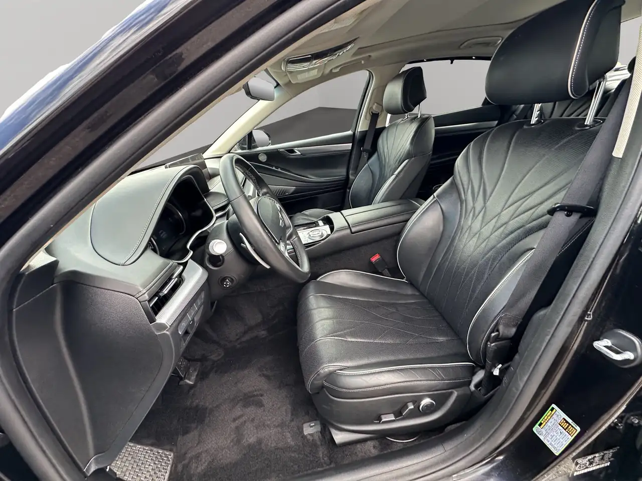 Genesis G80 - Image 13