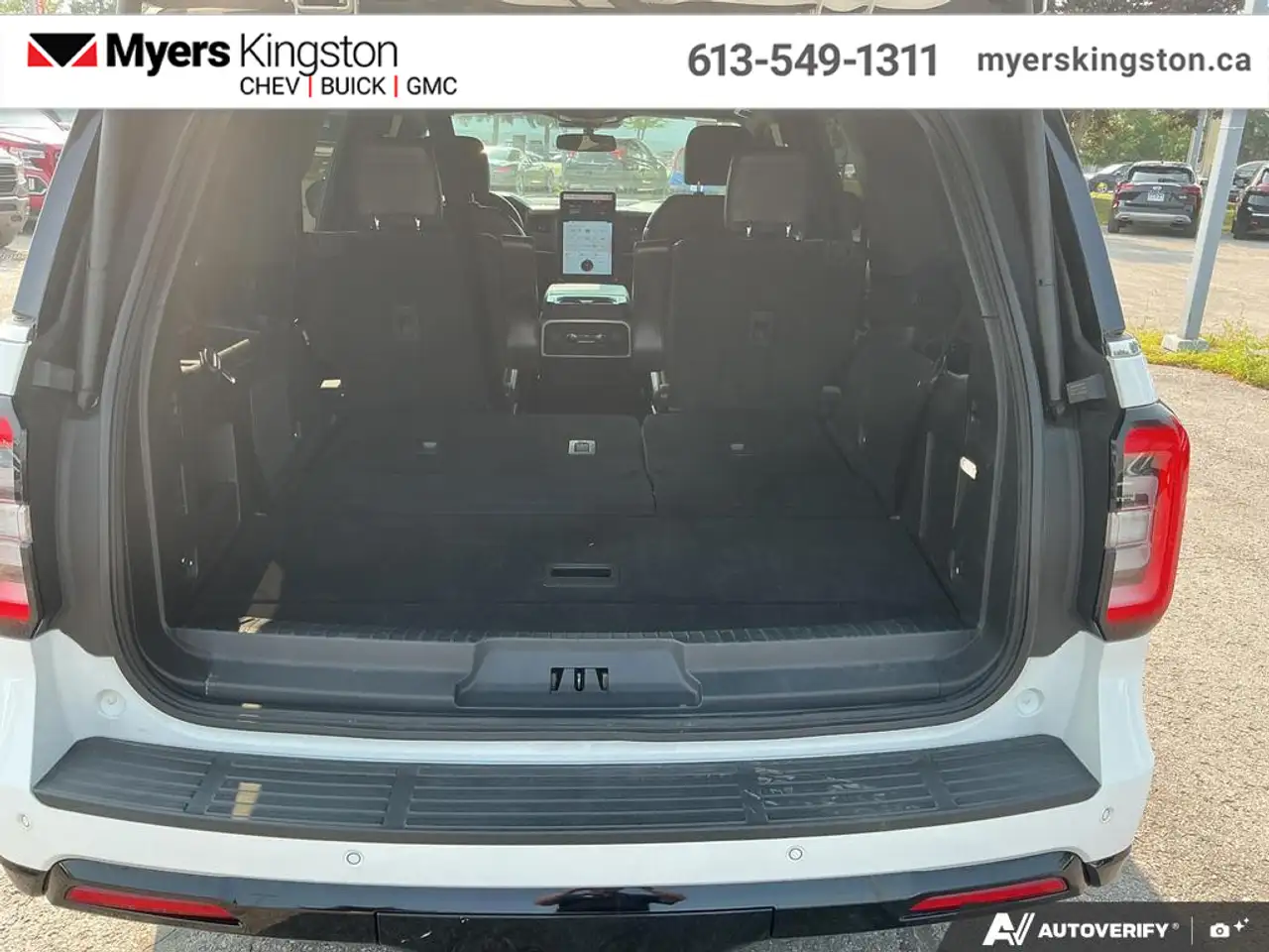 Ford Expedition - Image 15