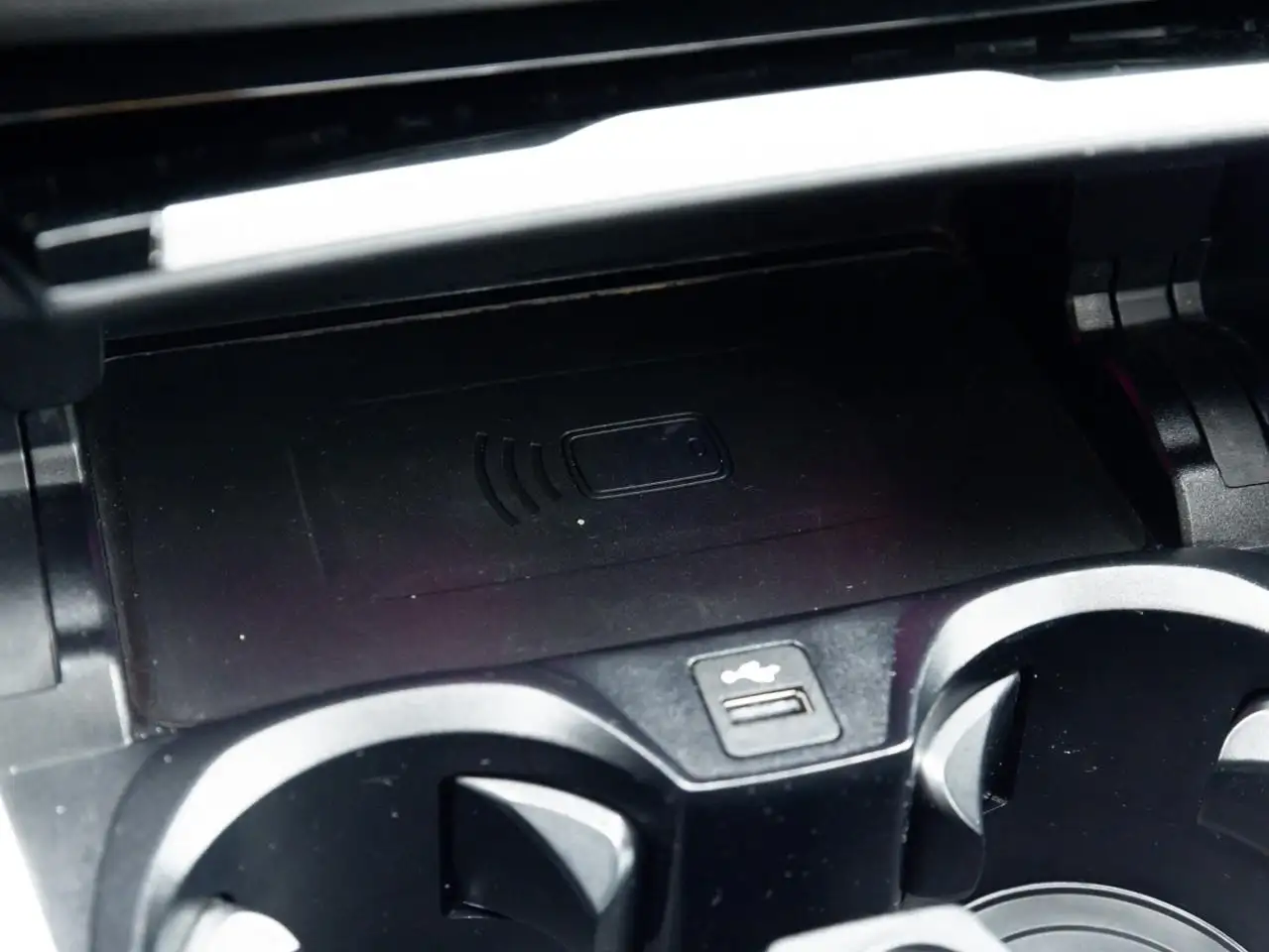 BMW 3 Series - Image 18