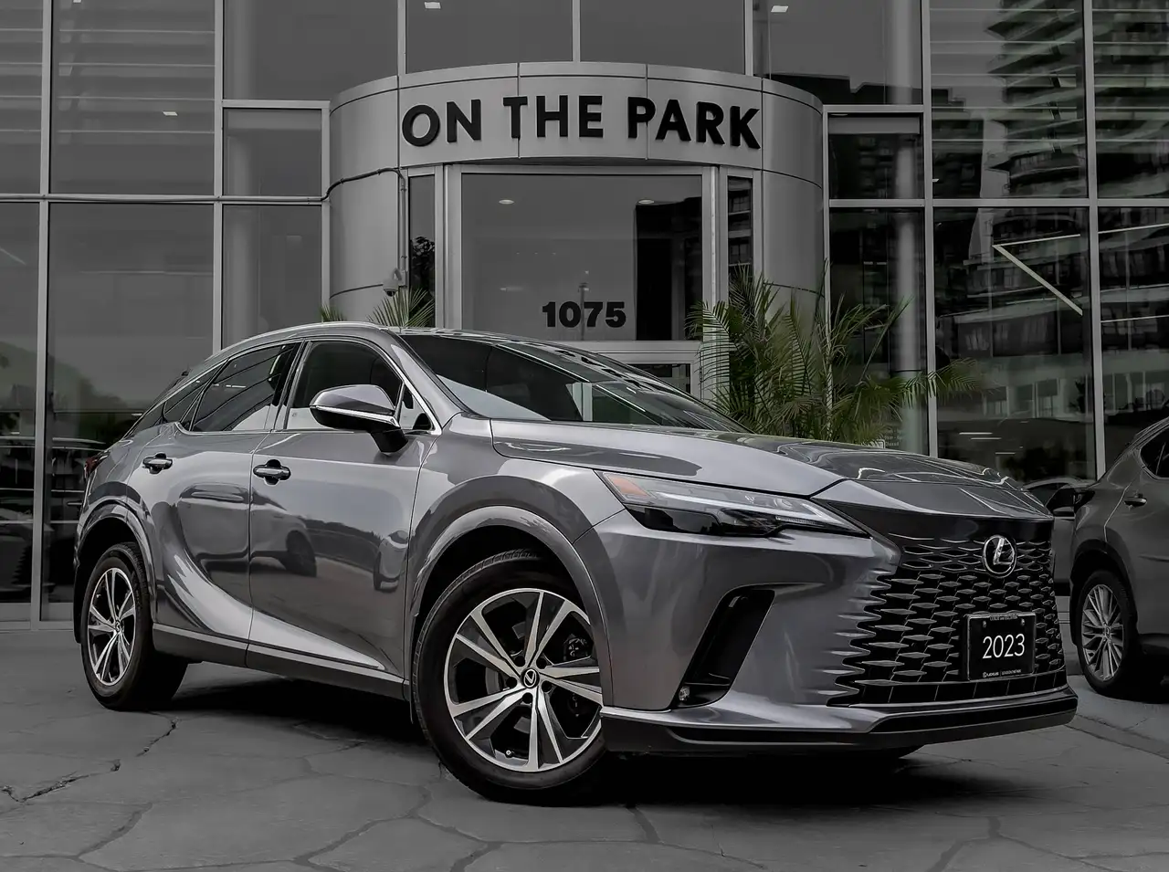 Lexus RX - Image 2